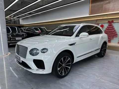 Bentley 添越 2022