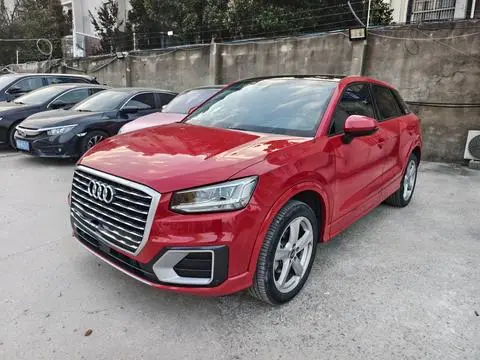 Audi Q2L 2020