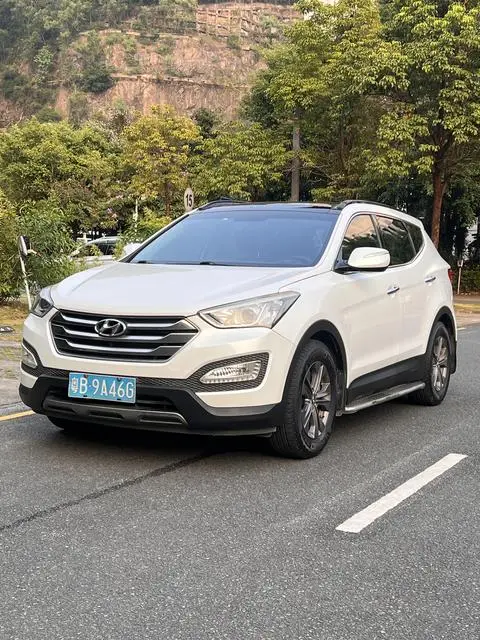Hyundai Santa Fe 2015