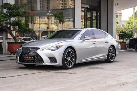 Lexus LS 2021