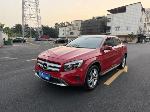 Mercedes-Benz GLA 2016