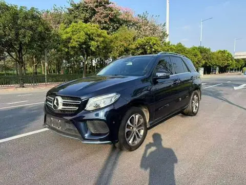 Mercedes-Benz GLE 2016