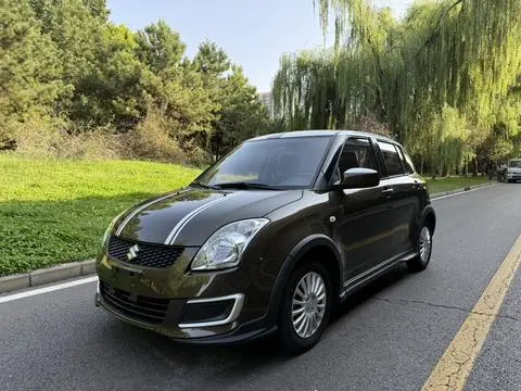 Suzuki 雨燕 2014