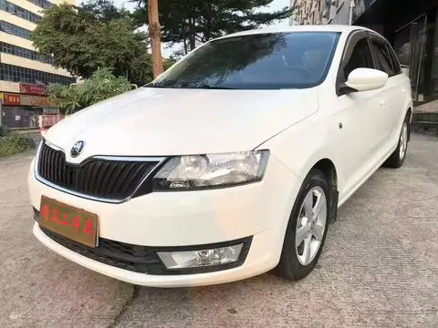 Skoda Rapid Spaceback 2016