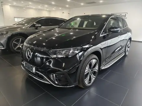 Mercedes-Benz EQE SUV 2024