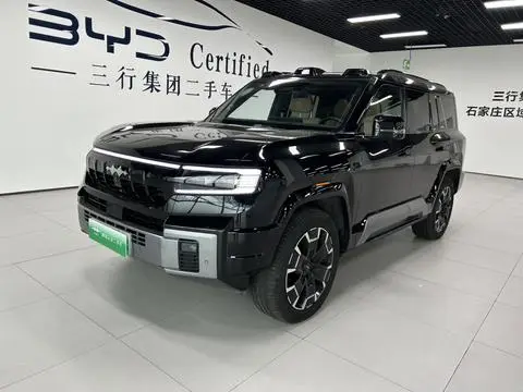 BYD Leopard 8 2025