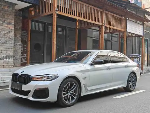 BMW 5 Series PHEV 2022