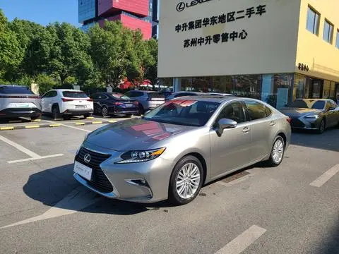 Lexus ES 2015