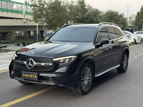 Mercedes-Benz GLC 2025