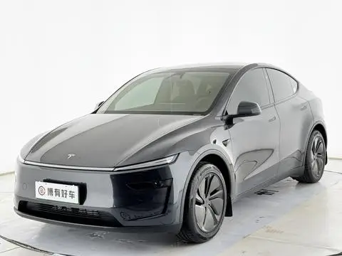 Tesla Model Y 2026