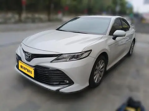 Toyota Camry 2019
