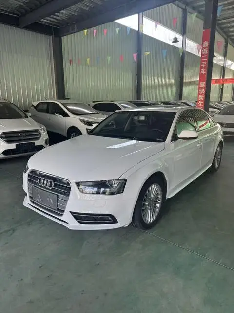 Audi A4L 2015