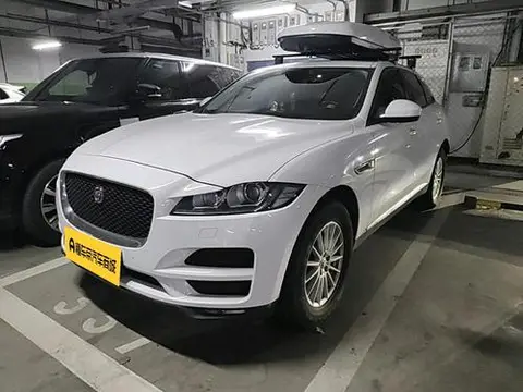 Jaguar F-PACE 2018