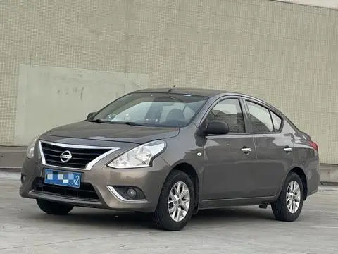 Nissan 阳光 2015
