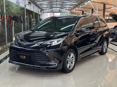 Toyota SIENNA 2024