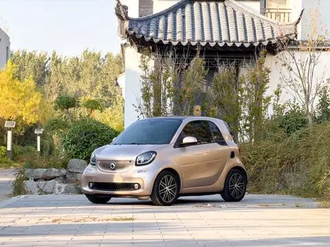 smart fortwo 2018