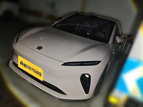 NIO ET5 2022