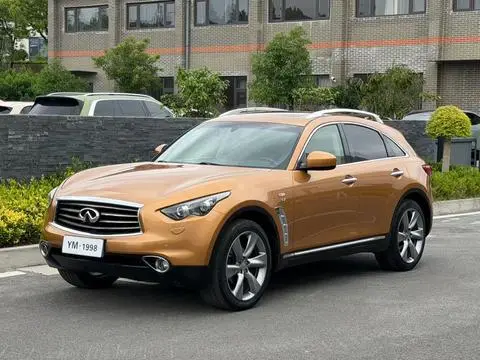 Infiniti QX70 2013