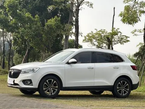 Borgward BX7 2016