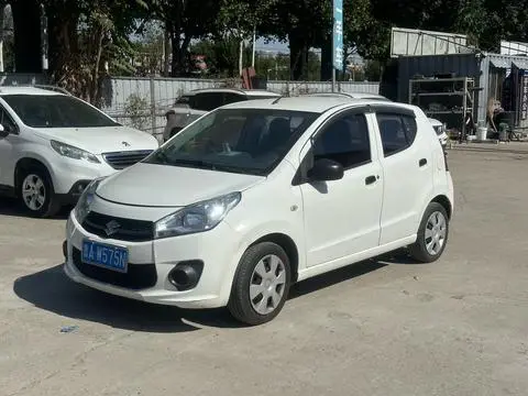 Suzuki 奥拓 2015