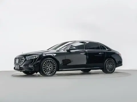 Mercedes-Benz E-Class 2025