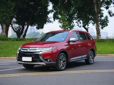Mitsubishi 欧蓝德 2016