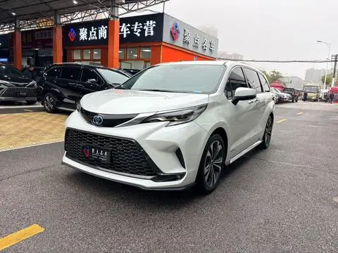 Toyota Granvia 2023