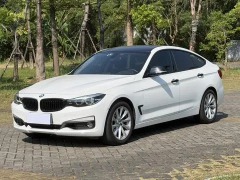 BMW 3 Series GT 2019