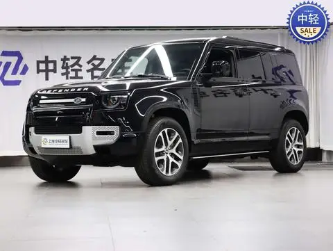 Land Rover Defender 2024