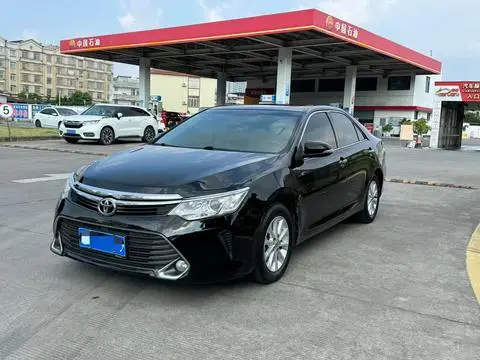 Toyota Camry 2015