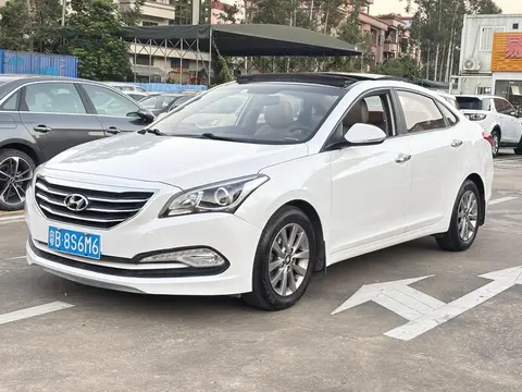 Hyundai Mistra 2014