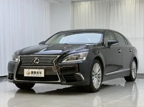 Lexus LS 2013