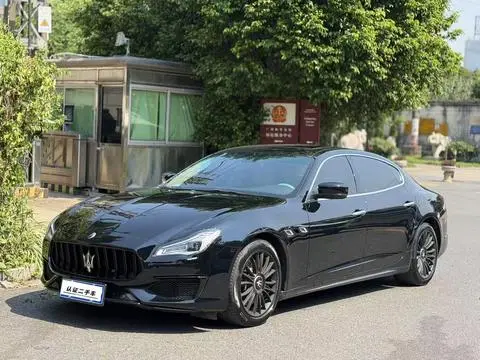 Maserati Quattroporte 2013