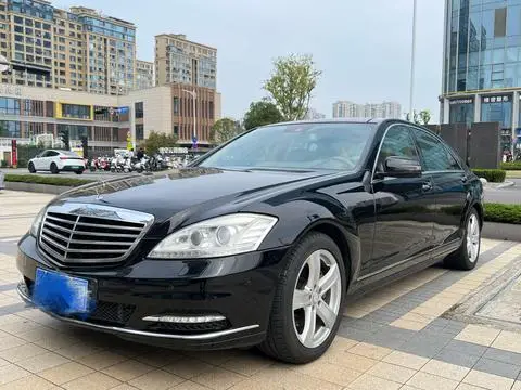 Mercedes-Benz S-Class 2010