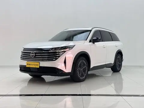 Nissan Pathfinder 2024