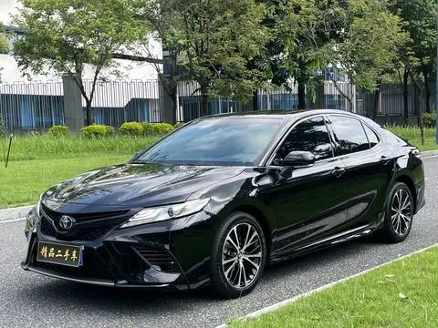 Toyota Camry 2018