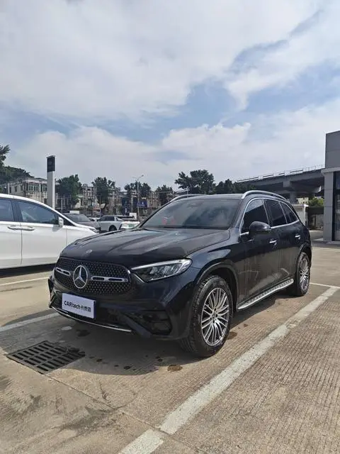 Mercedes-Benz GLC 2024
