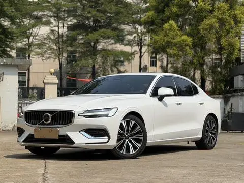 Volvo S60 2023