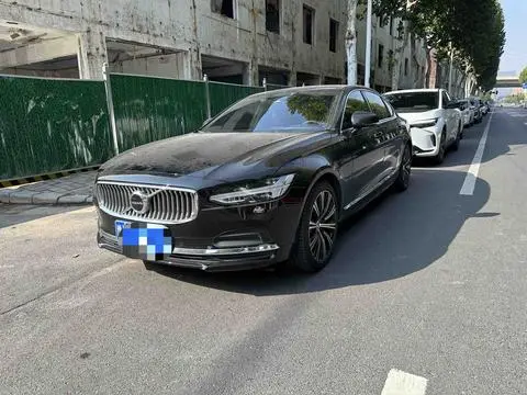Volvo S90 2023