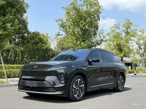 NIO ES8 2023
