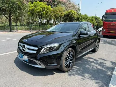 Mercedes-Benz GLA 2016