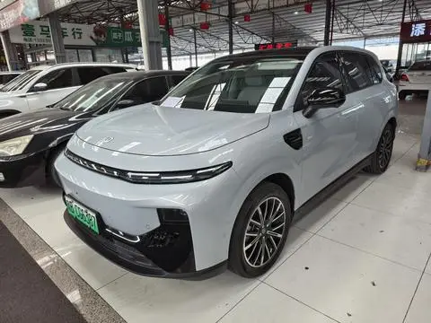 Leapmotor B10 2025