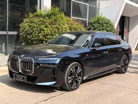 BMW i7 2023