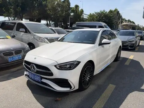 Mercedes-Benz C-Class 2024