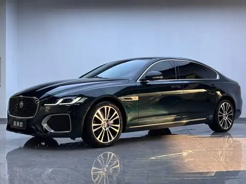 Jaguar XFL 2025