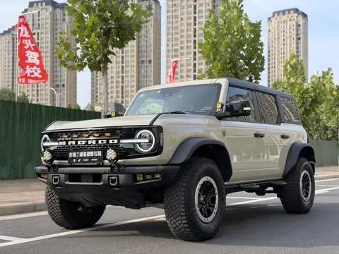 Ford Bronco 2024