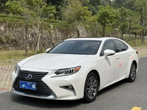 Lexus ES 2015