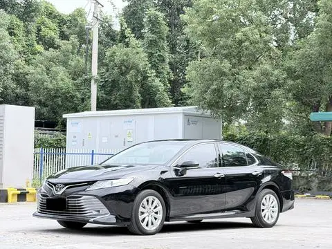 Toyota Camry 2021