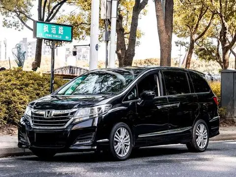 Honda 艾力绅 2016