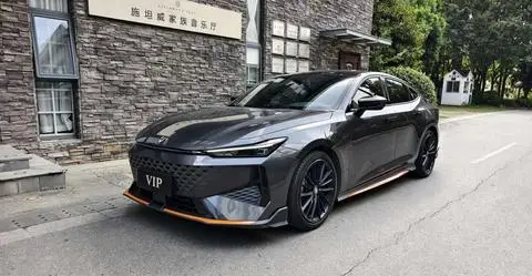 Changan UNI-V 2024